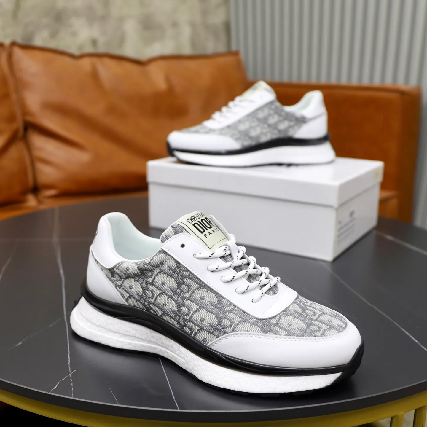 Ex-factory price: 462💰🙅‍♂️🙅‍♂️🙅‍♂️ Brand: Dior DIOR Standard code: 38-44 (45 customized) Grade: Same as the official website Material: Original material splicing Comfortable and breathable lining Lightweight and wear-resistant sports outsole Style category: Men's fashionable casual shoes Running sneakers Distinguished luxury brand elements Top luxury Color: actual picture color